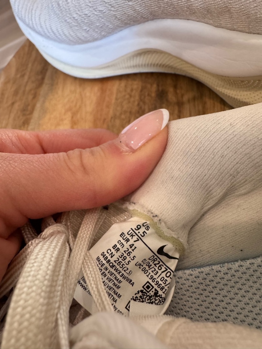 Nike React Infinity Run 4, women’s size 9.5 - Picture 6 of 12
